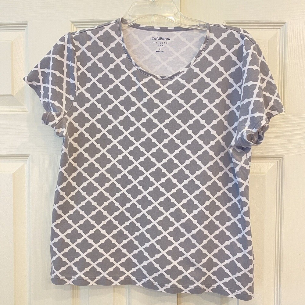 Croft and Barrow Top Classic Tee Geometric Womens Large Round Neck Grey Cotton